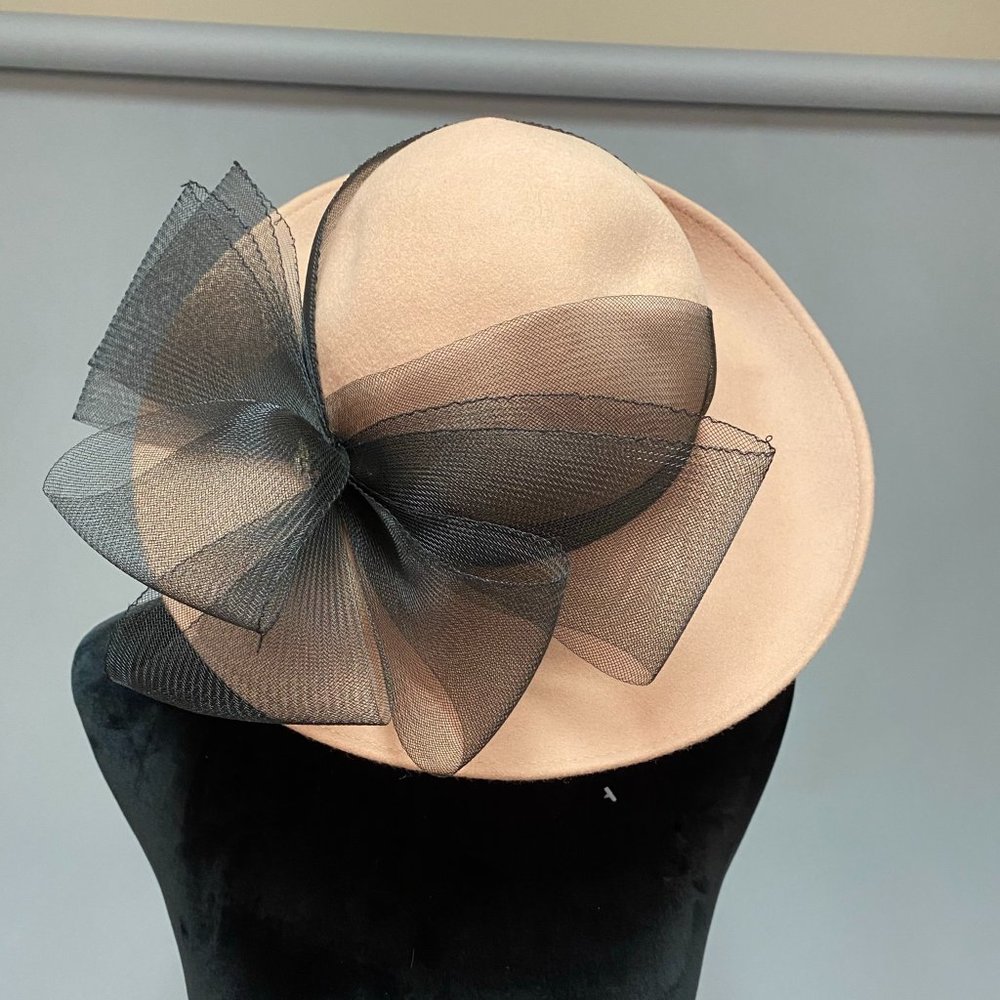 Lancaster wool hat with ribbon